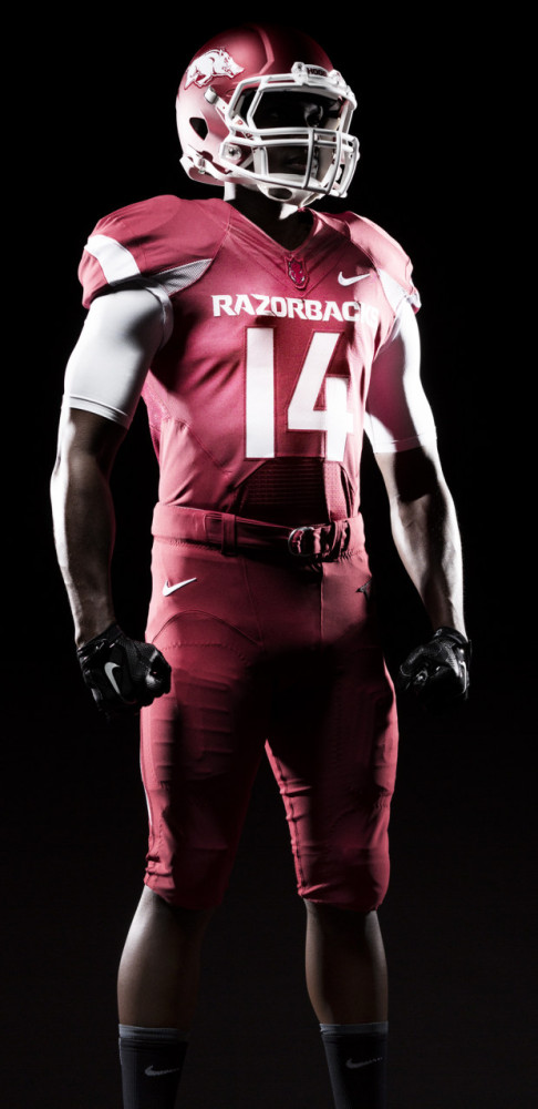 2014-new-nike-football-uniform-arkansas-razorbacks-620x1274