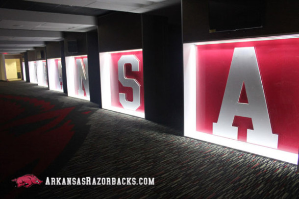 arkansas-locker-room-610x406