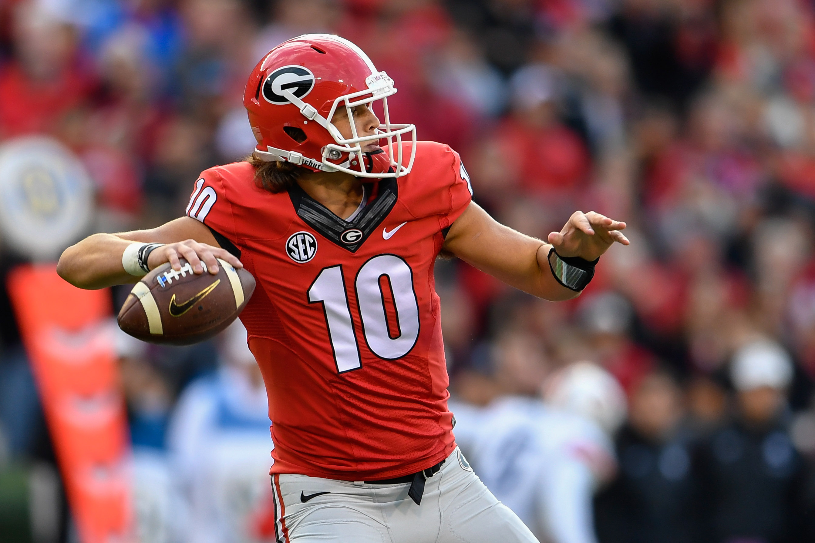 Nov 12, 2016; Athens, GA, USA; Georgia Bulldogs quarterback Jacob Eason (10) passes against the Auburn Tigers during the second quarter at Sanford Stadium. Georgia defeated Auburn 13-7. Mandatory Credit: Dale Zanine-USA TODAY Sports