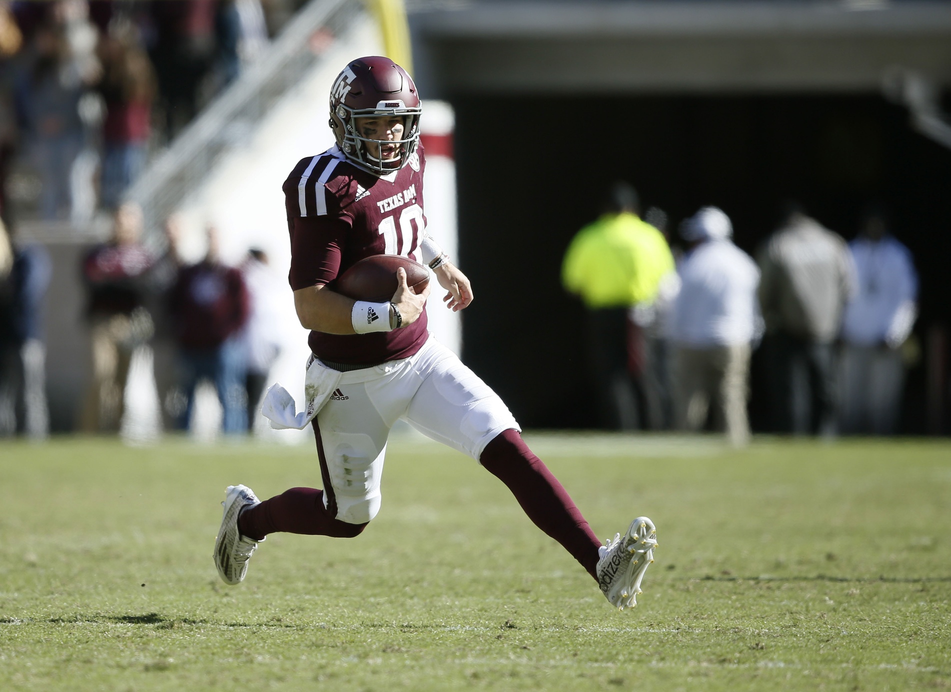 Nov 19, 2016; College Station, TX, USA; Texas A&M Aggies quarterback Jake Hubenak (10) runs against the University of Texas at San Antonio Roadrunners at Kyle Field. Texas A&M beat the University of Texas at San Antonio Roadrunners 23-10. Mandatory Credit: Erich Schlegel-USA TODAY Sports