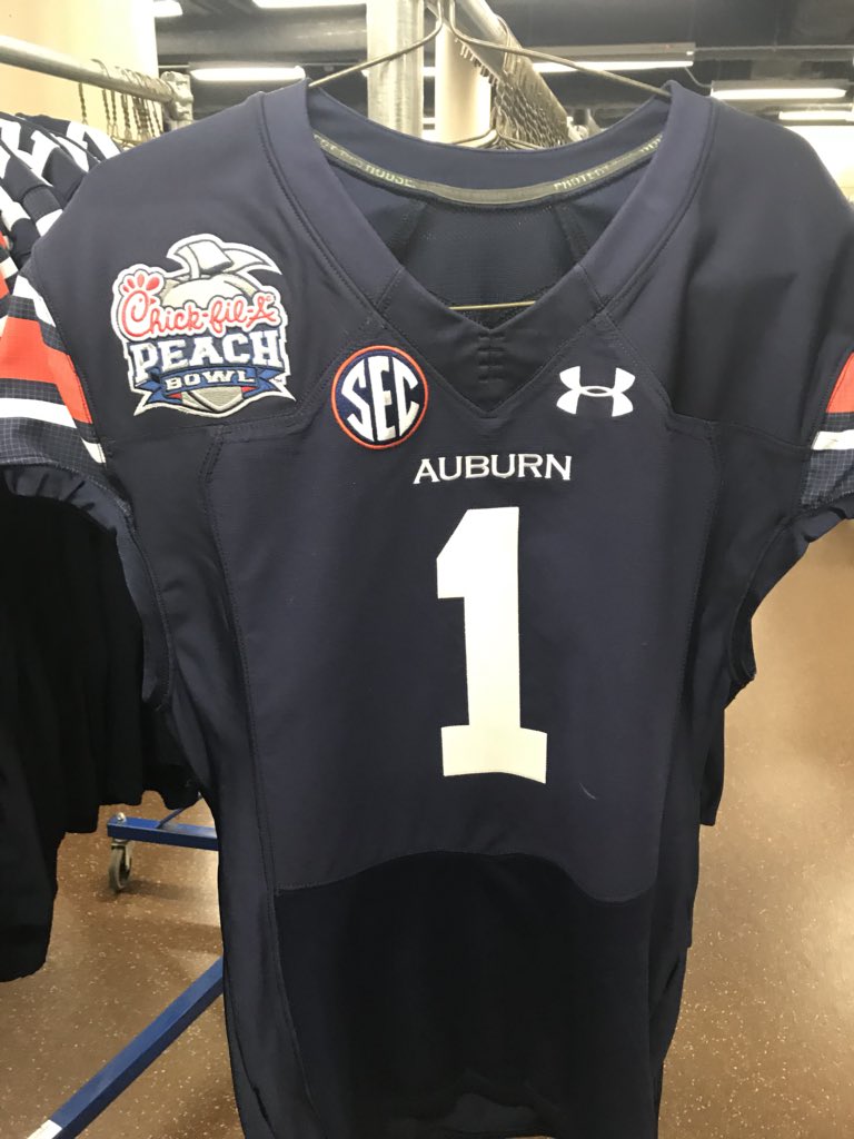 LOOK Auburn's jerseys look even better with addition of Peach Bowl patch
