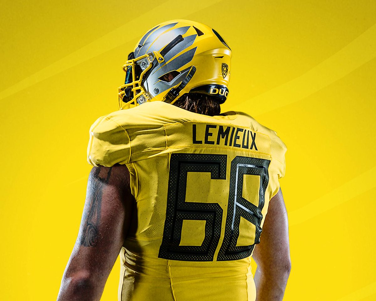 Oregon Football Ducks unveil uniform combination for rivalry game