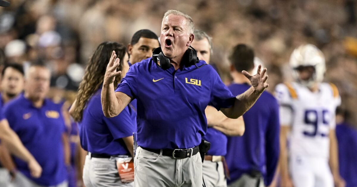 Brian Kelly laments missed opportunities in first half vs. Texas A&M