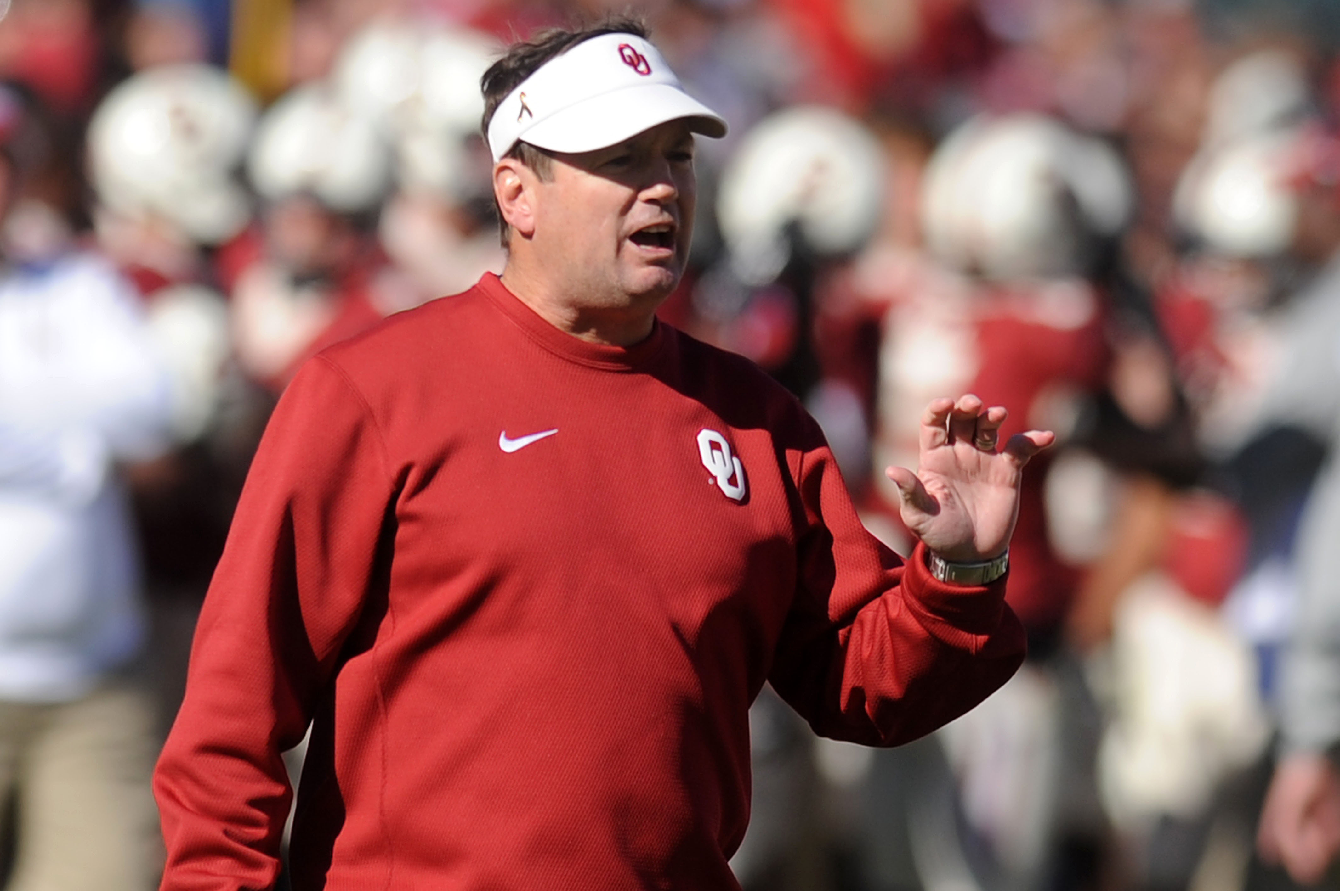 Oklahoma head coach Bob Stoops.