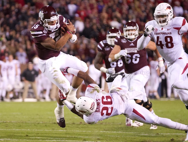 Arkansas' mission Pressure Dak Prescott