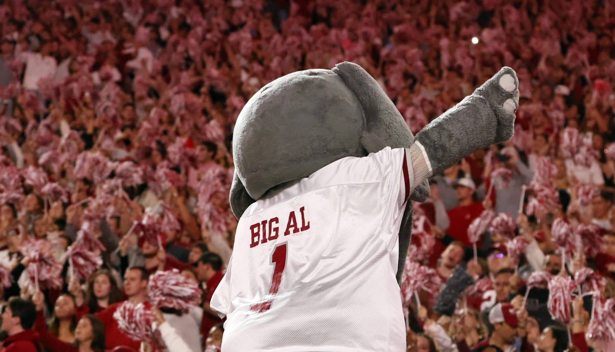 Alabama lands pledge from elite 2026 edge out of Georgia