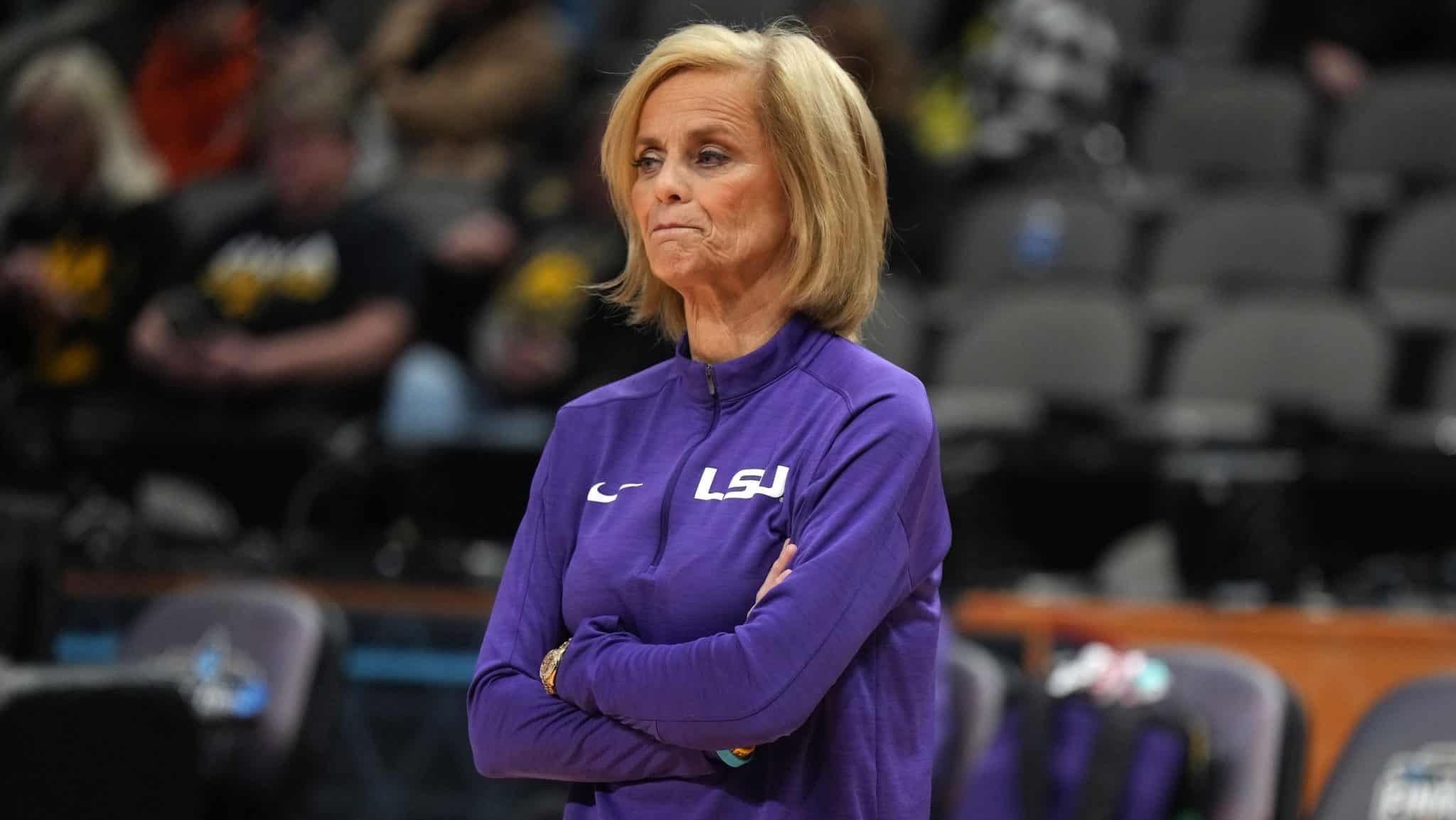 Kim Mulkey makes SEC history with LSU’s win over Tennessee Kim Mulkey makes SEC history with LSU’s win over Tennessee