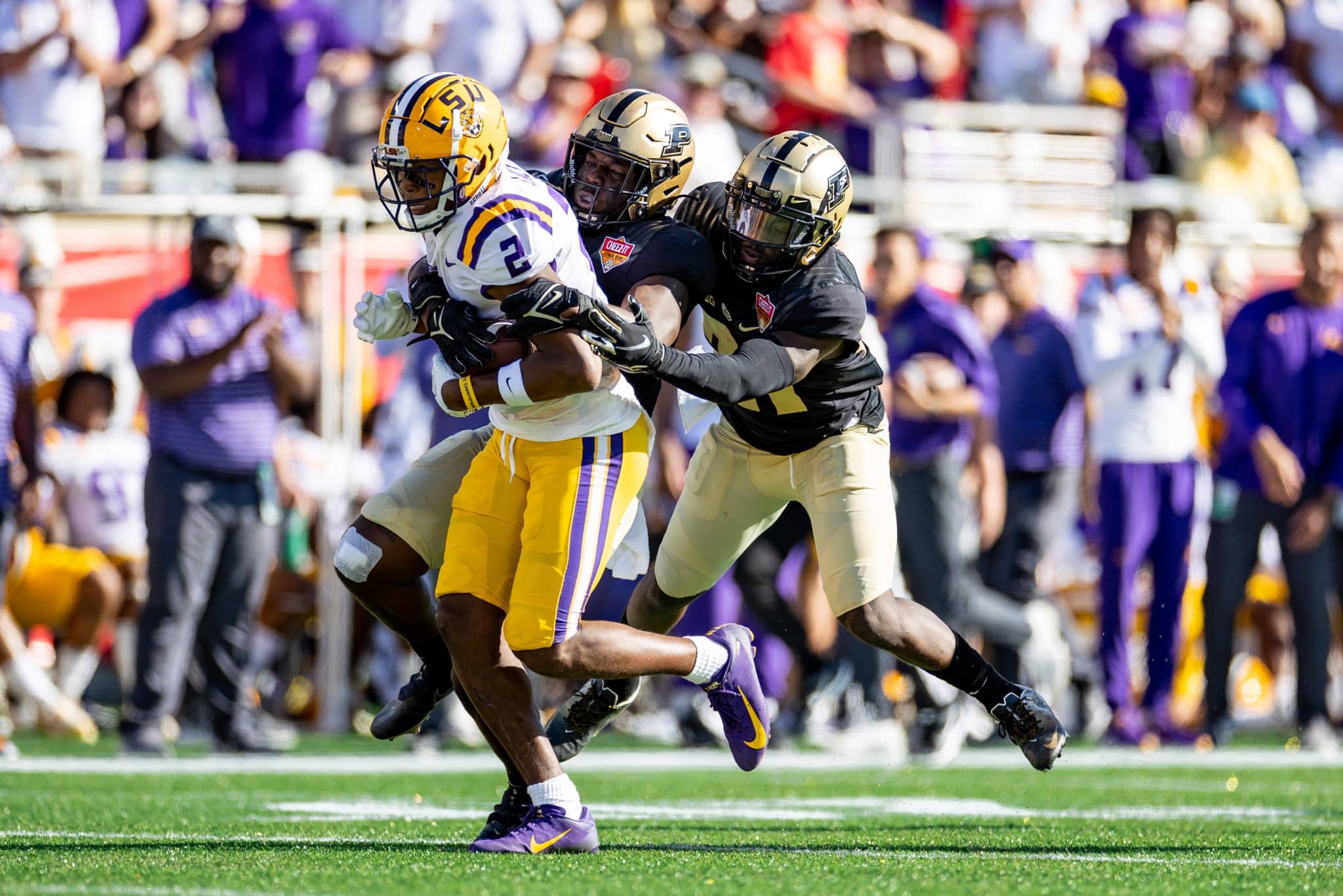 LSU WR Kyren Lacy wanted on charges of negligent homicide, felony hit-and-run, per report