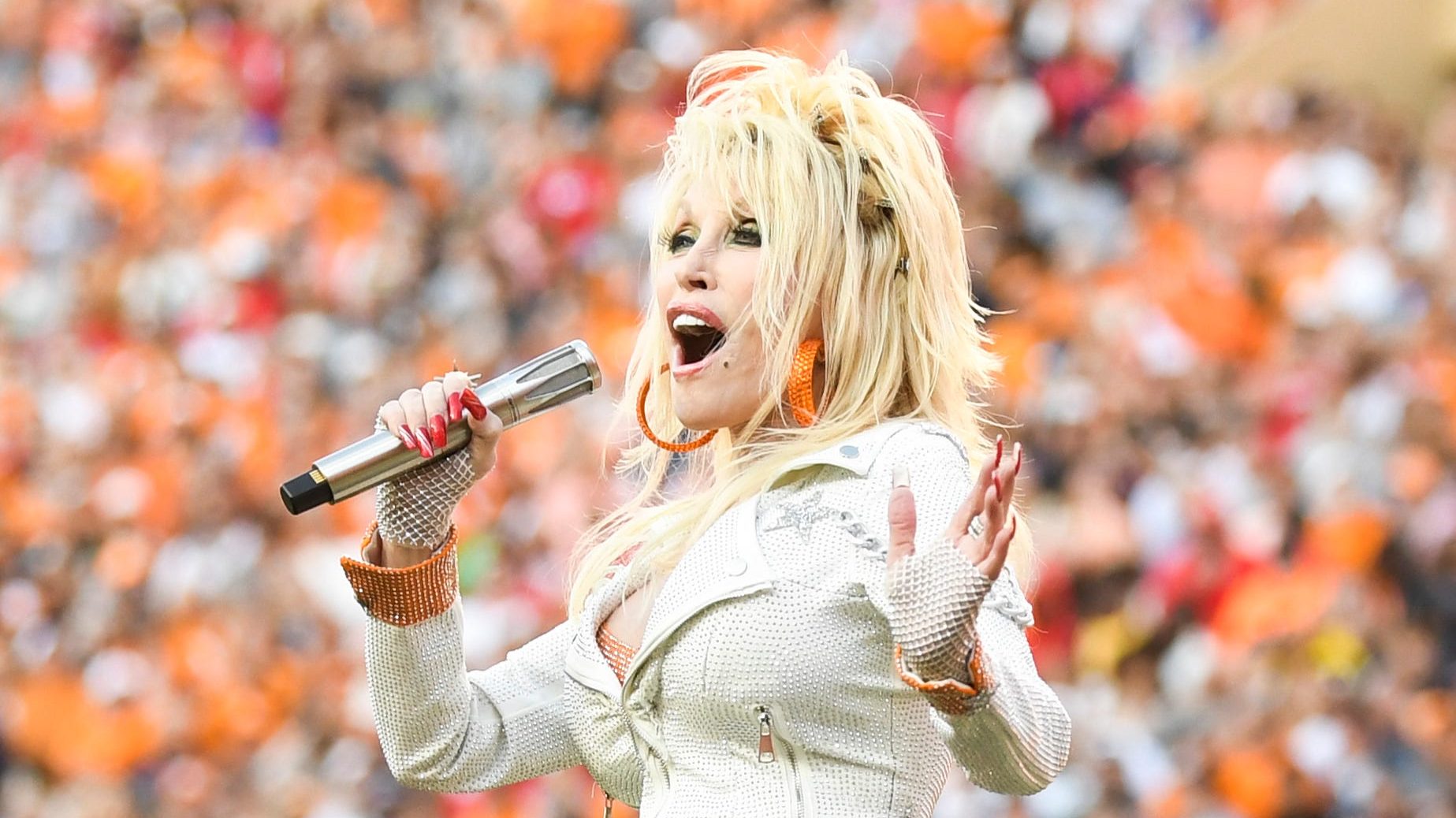 Country music legend Dolly Parton passes away at 80