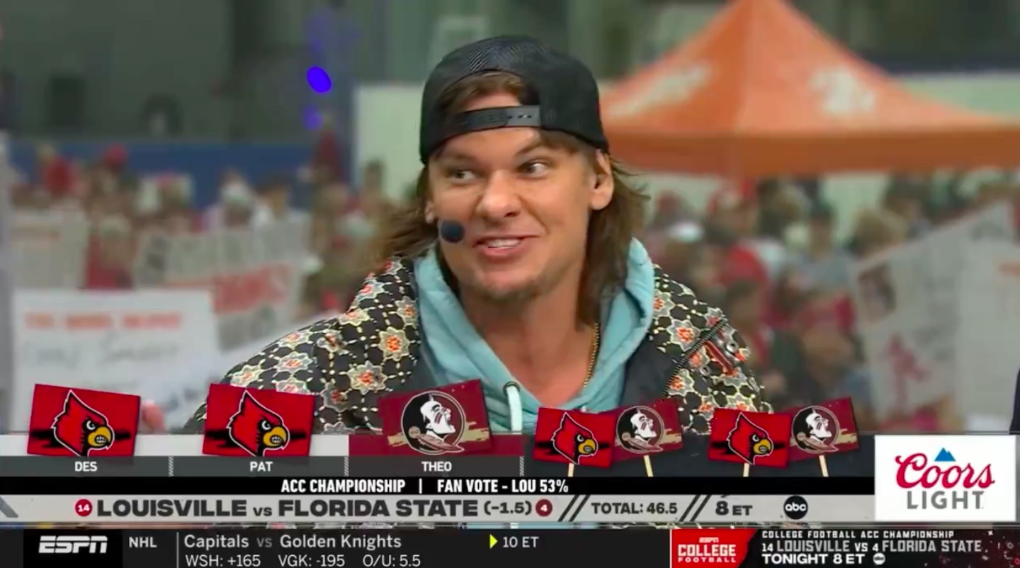 Theo Von makes picks on College GameDay.