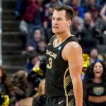 Jack Gohlke during an NCAA Tournament game.