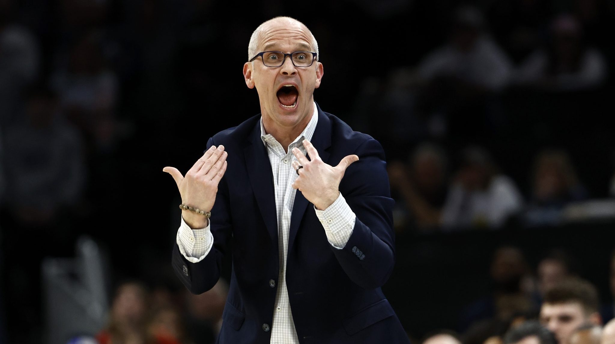 Dan Hurley outburst: UConn SID threatened reporter over viral video of head coach, per report