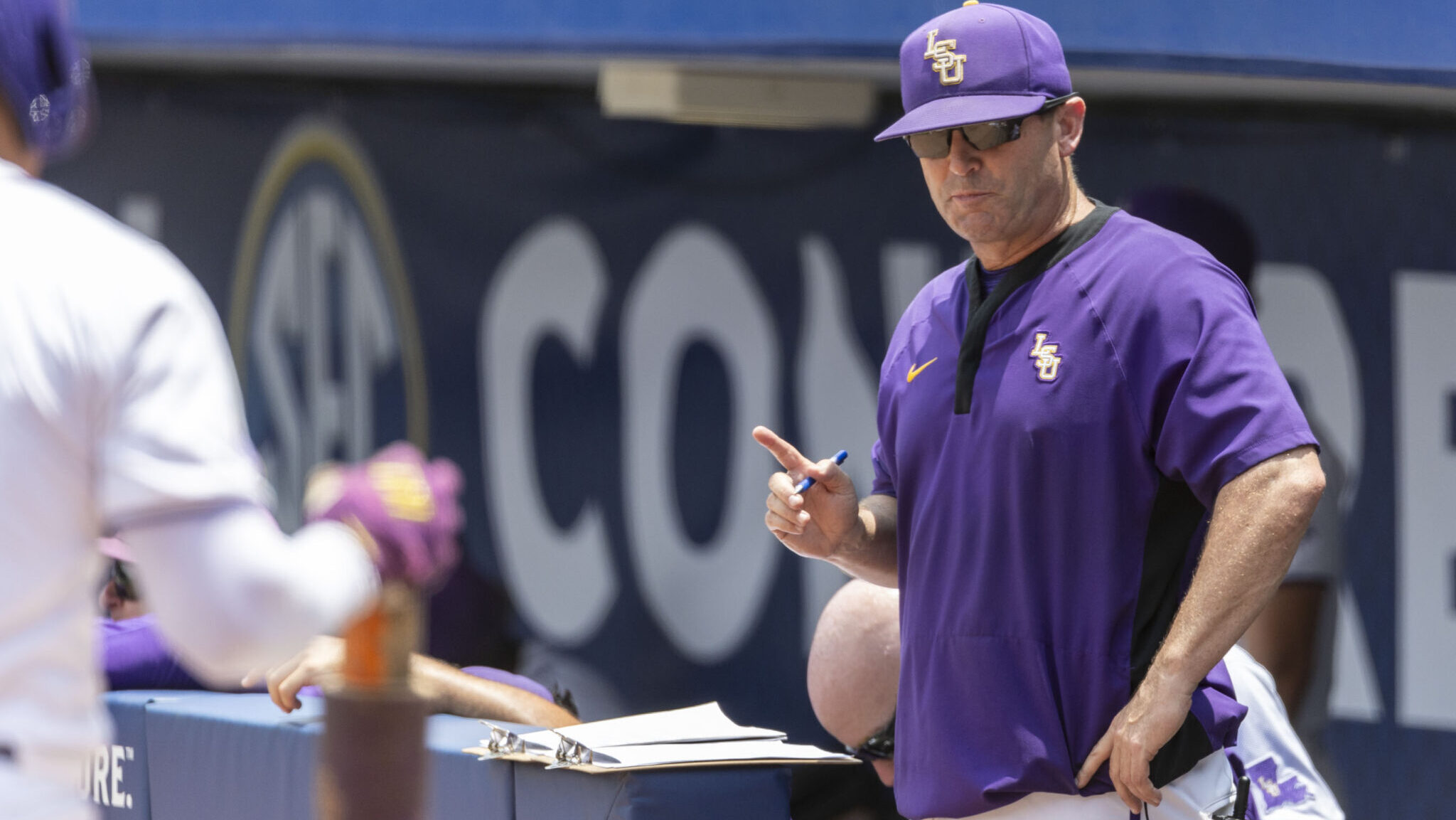LSU adds veteran bat with commitment from Kansas State transfer, Louisiana native