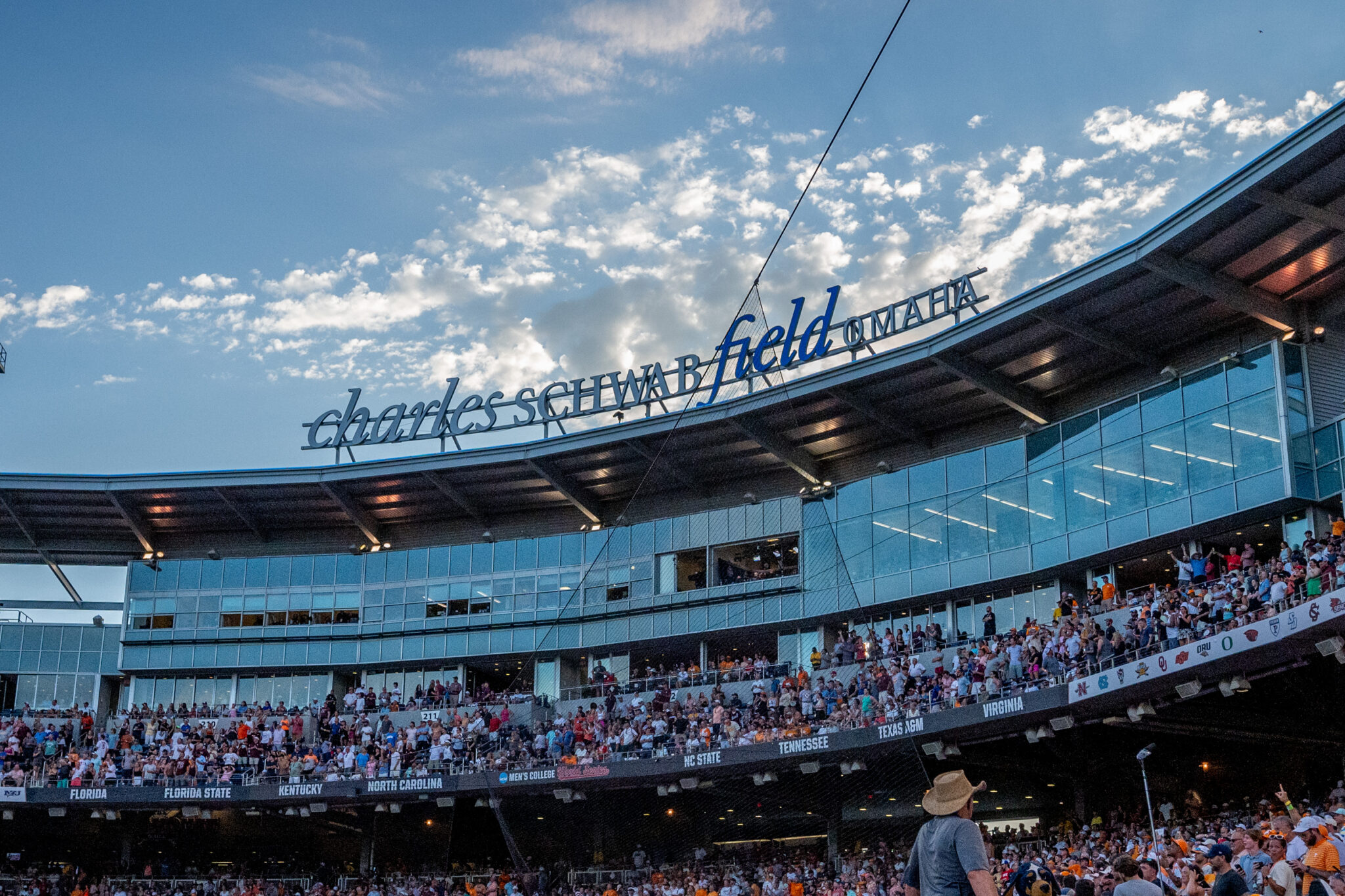 College World Series, Day 4: Schedule, TV info