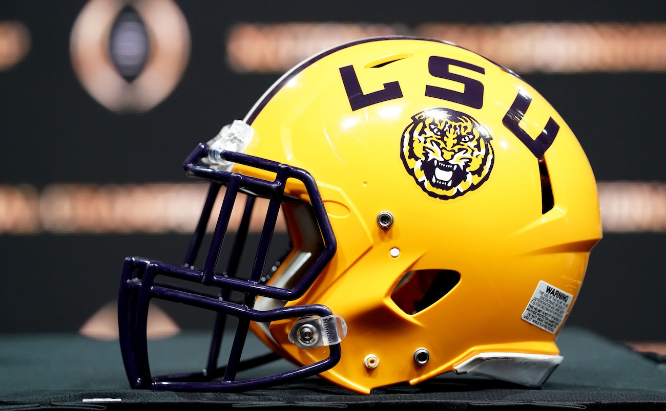 LSU announces jersey retirement of all-time great running back