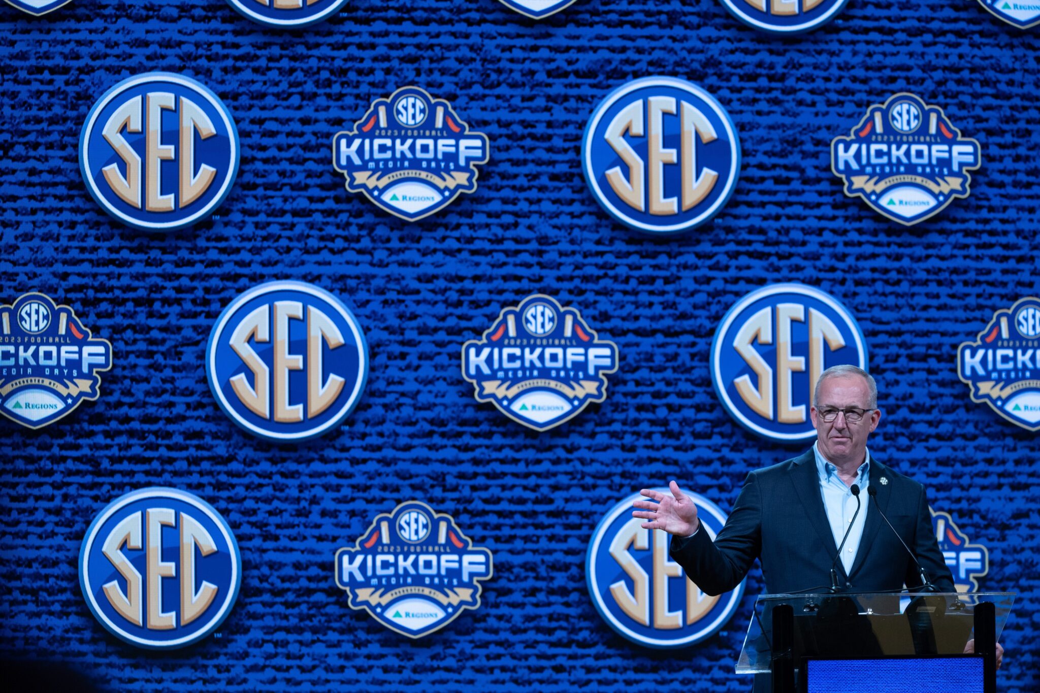 SEC to move to 9-game conference schedule for 2026 season