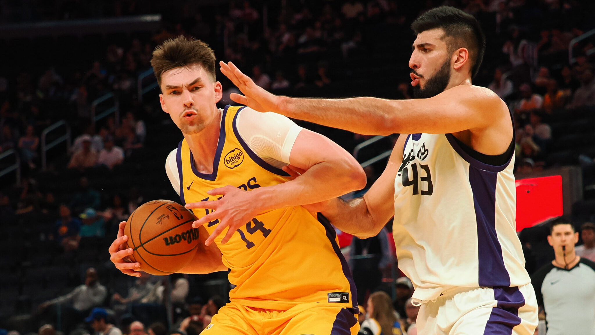 Former Florida big Colin Castleton lands opportunity with Los Angeles ...