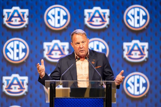 Auburn coach Hugh Freeze speaks.