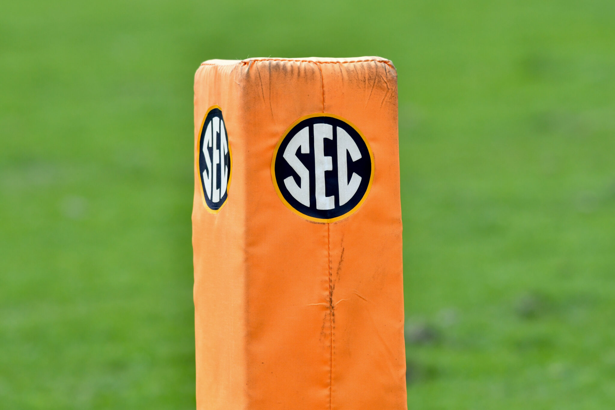 SEC AD questions whether postseason selection committee is ‘appropriate’ for college football