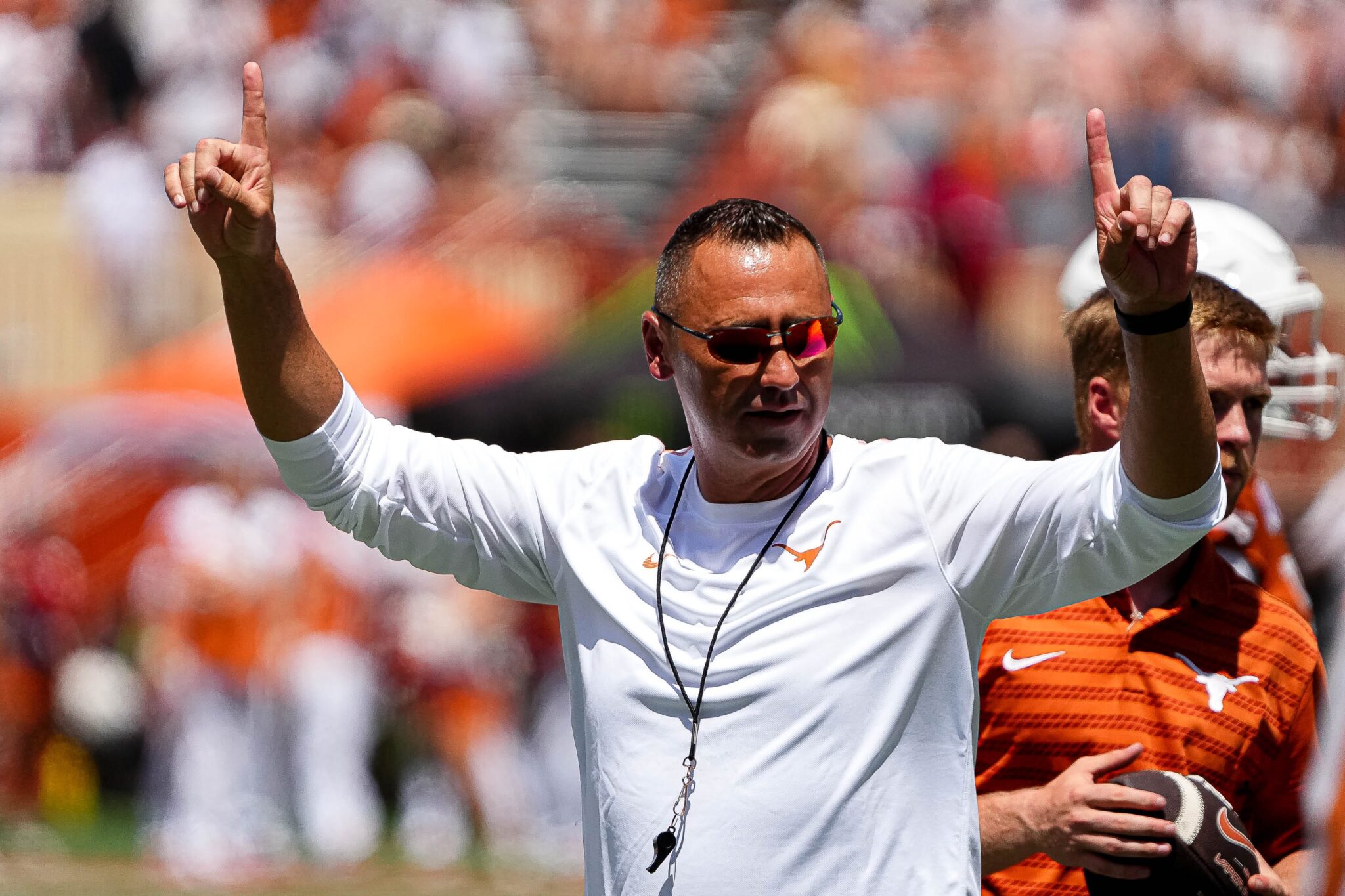 Texas lands commitment from highly-recruited DL transfer