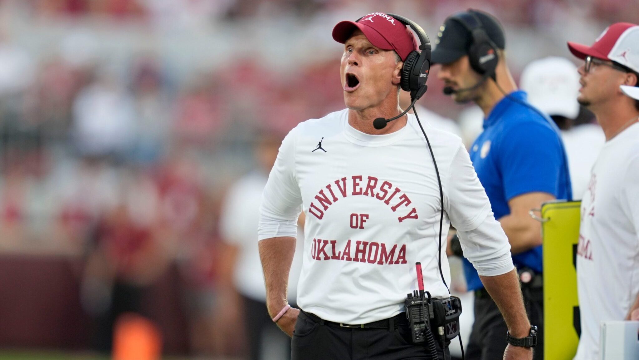 Oklahoma loses key LB to transfer portal, per report