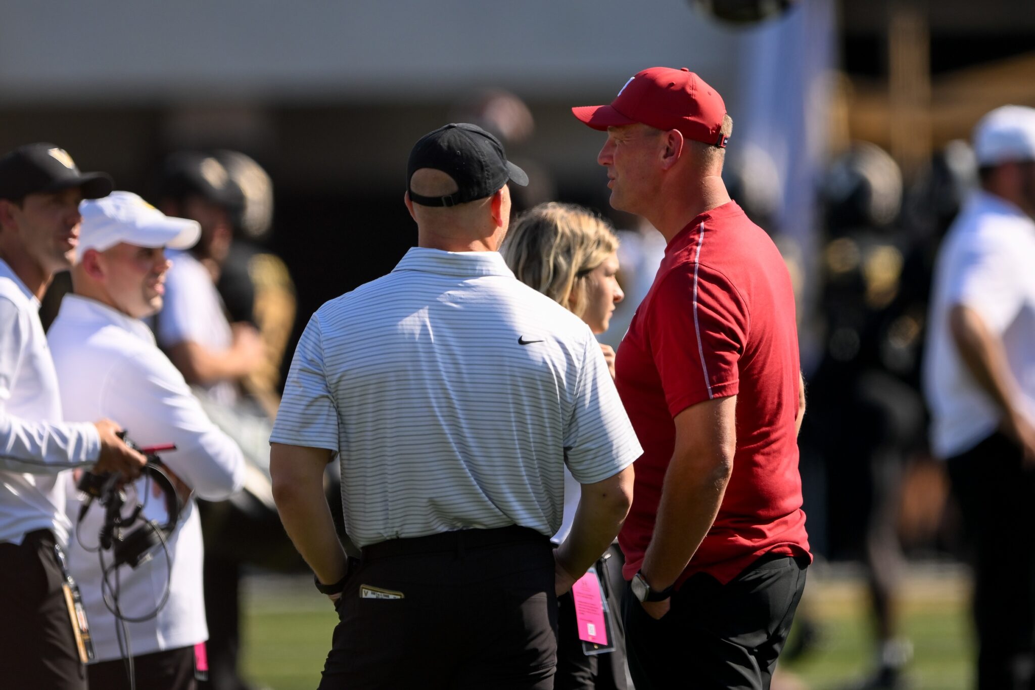 Alabama fan suggests replacing Kalen DeBoer with Clark Lea