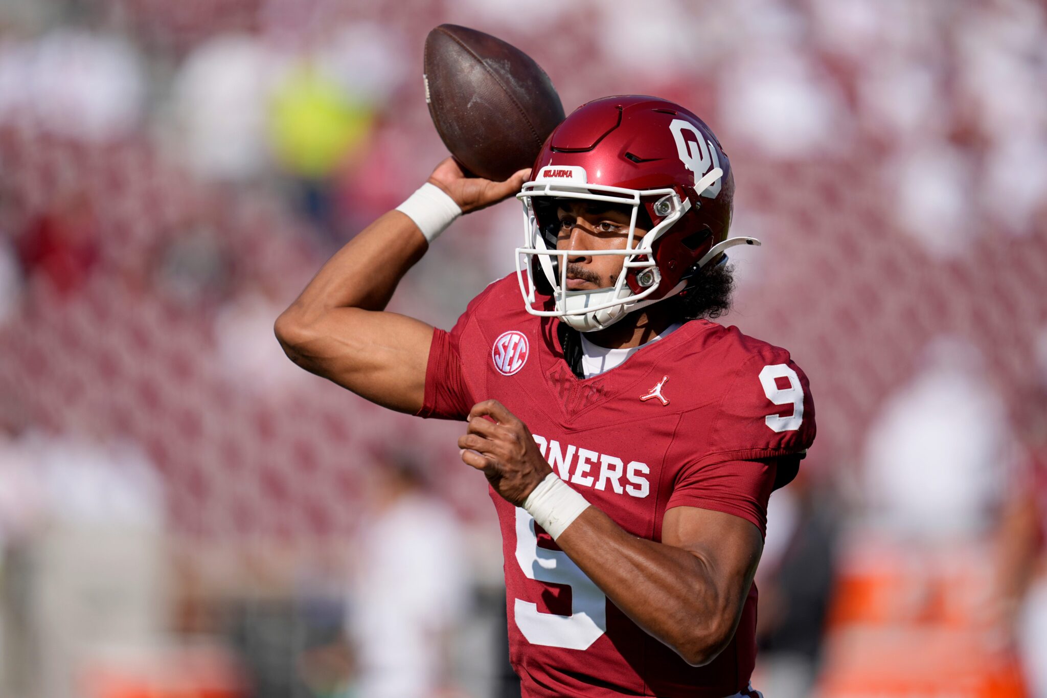 Brent Venables confident in backup Oklahoma QB Michael Hawkins Jr.