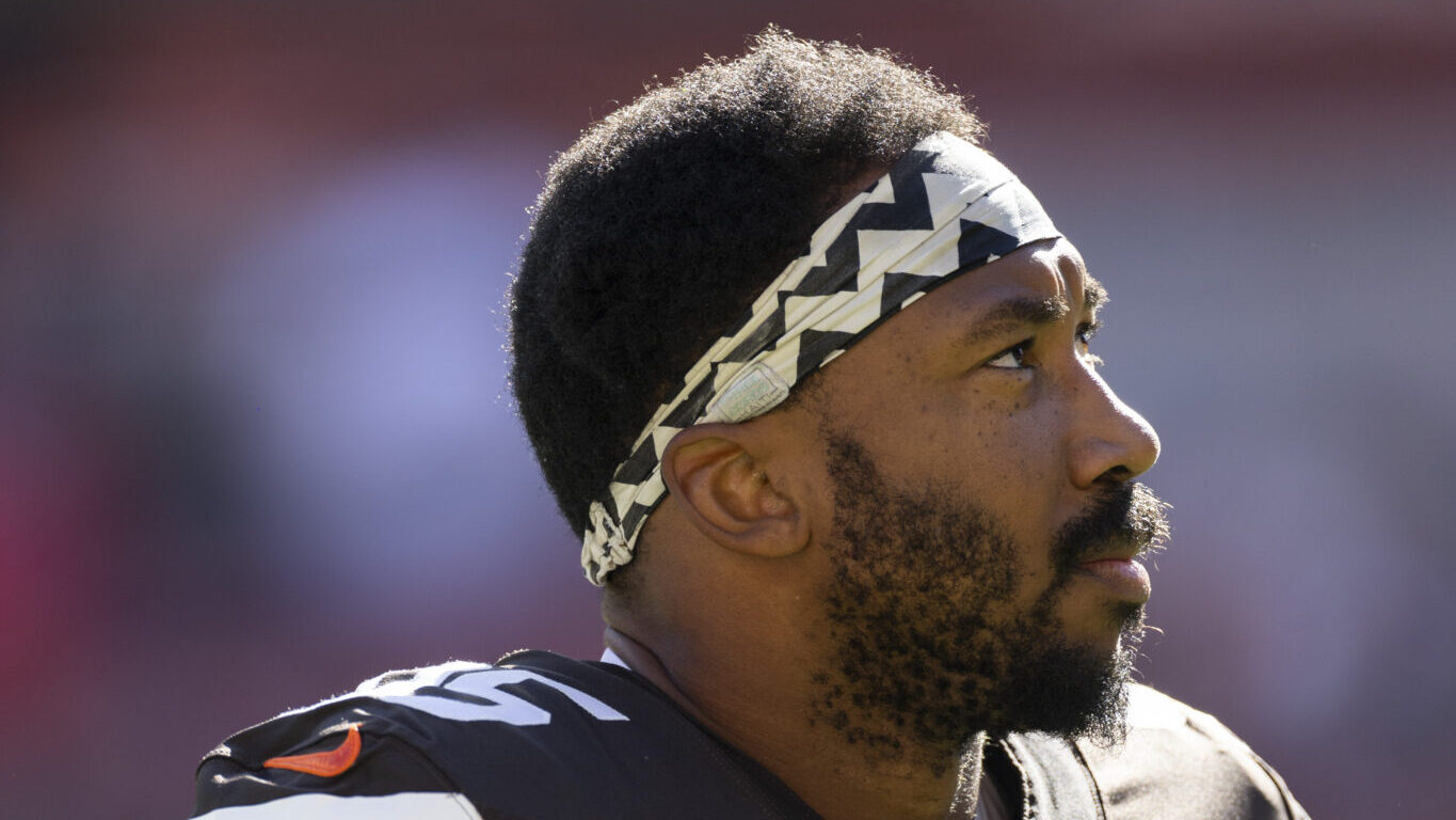 Myles Garrett has amusing reaction to Aaron Rodgers signing with Steelers