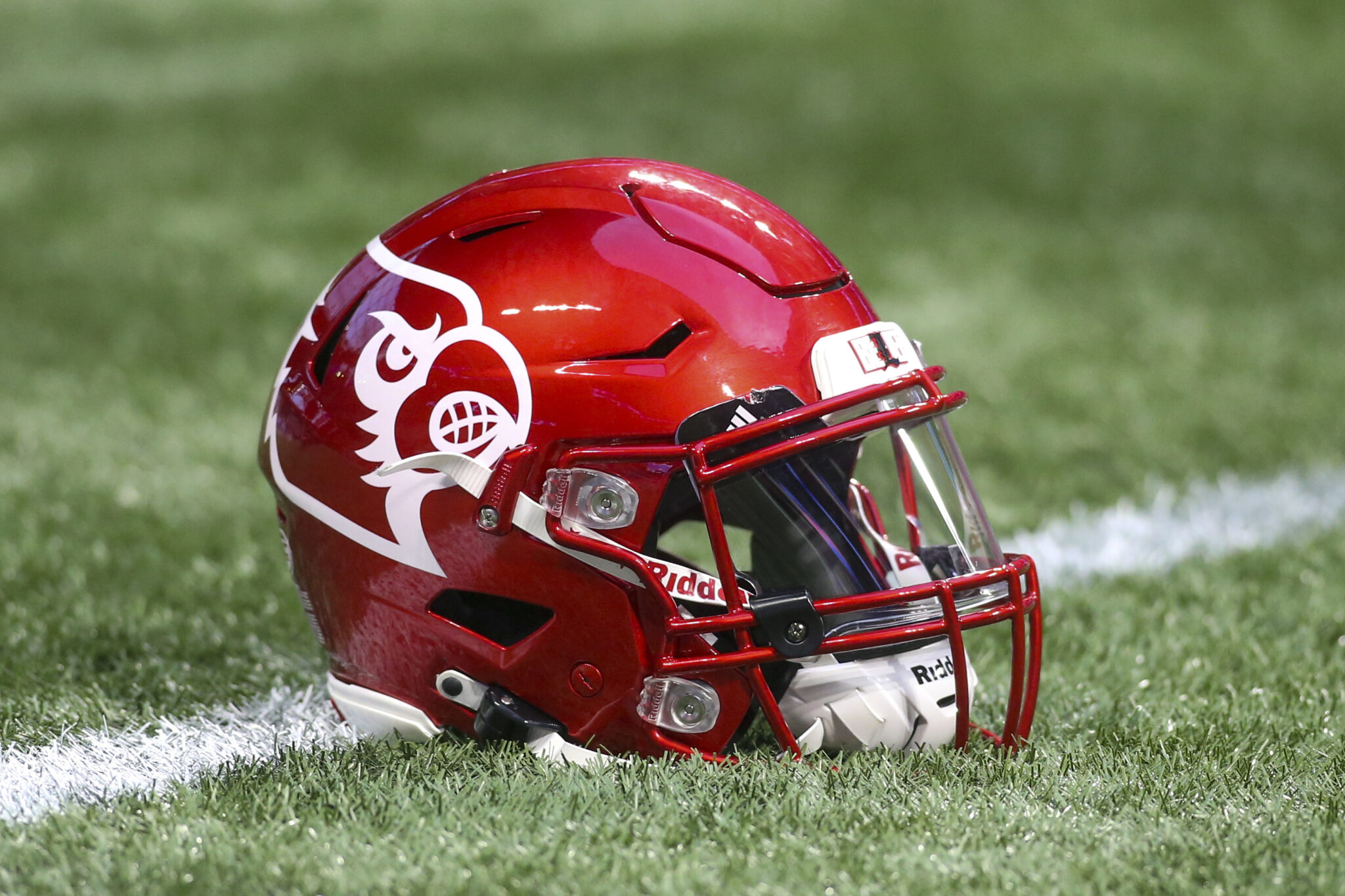 Louisville lands transfer commitment from former NC State receiver