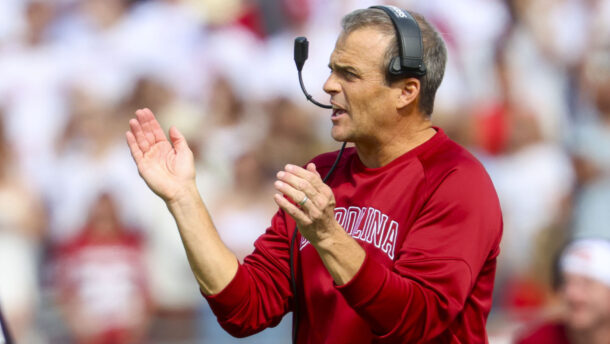 Shane Beamer during South Carolina's game at Oklahoma.