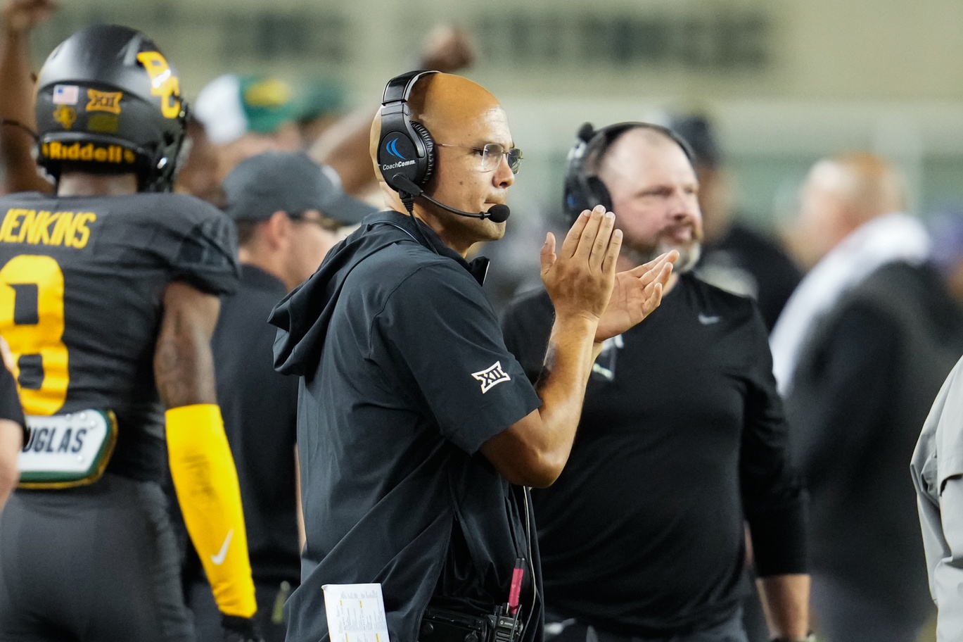 Baylor player nearly ruins perfect punt with bizarre decision