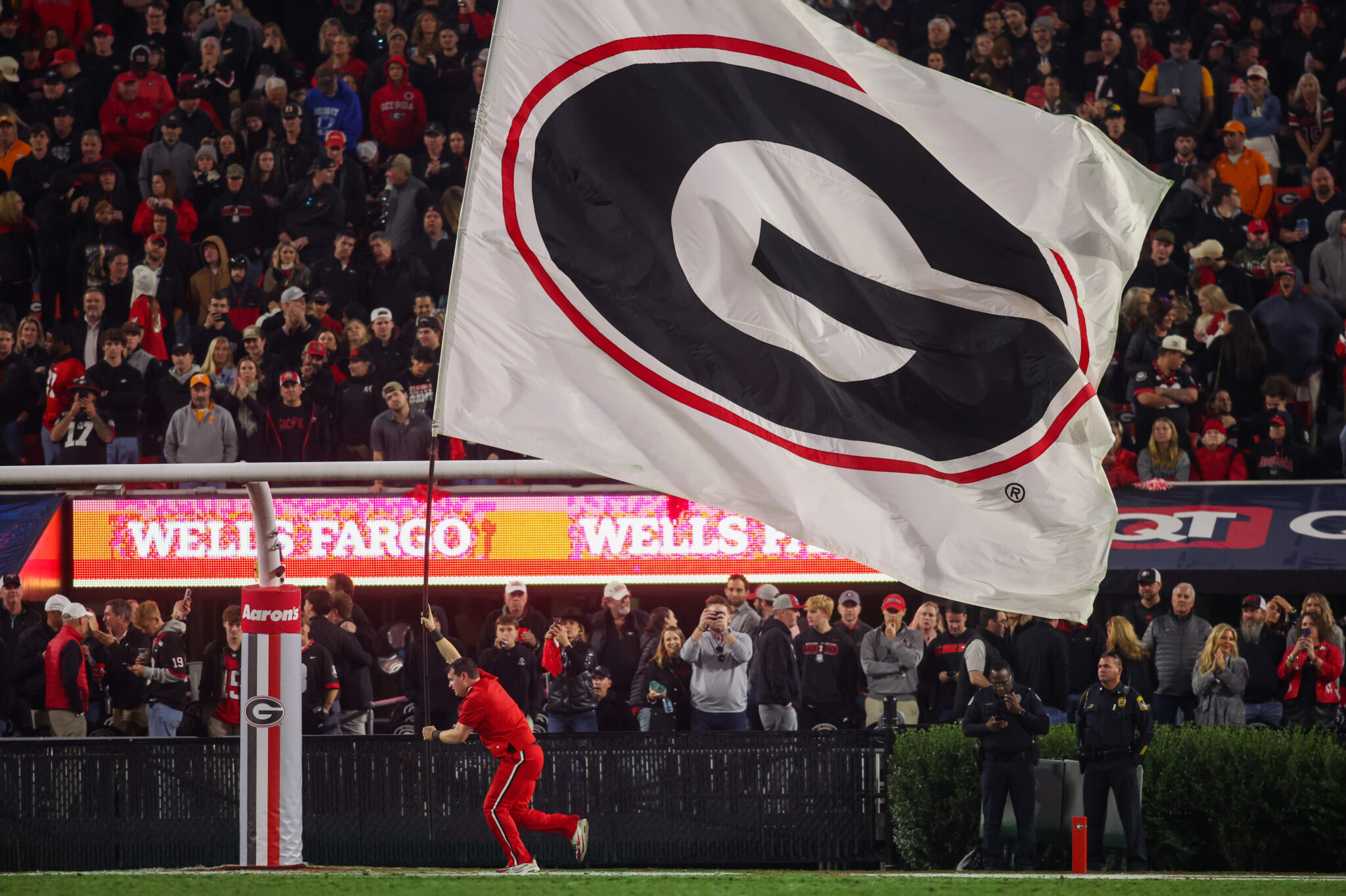 Georgia lands 4th-of-July commitment from 4-star TE