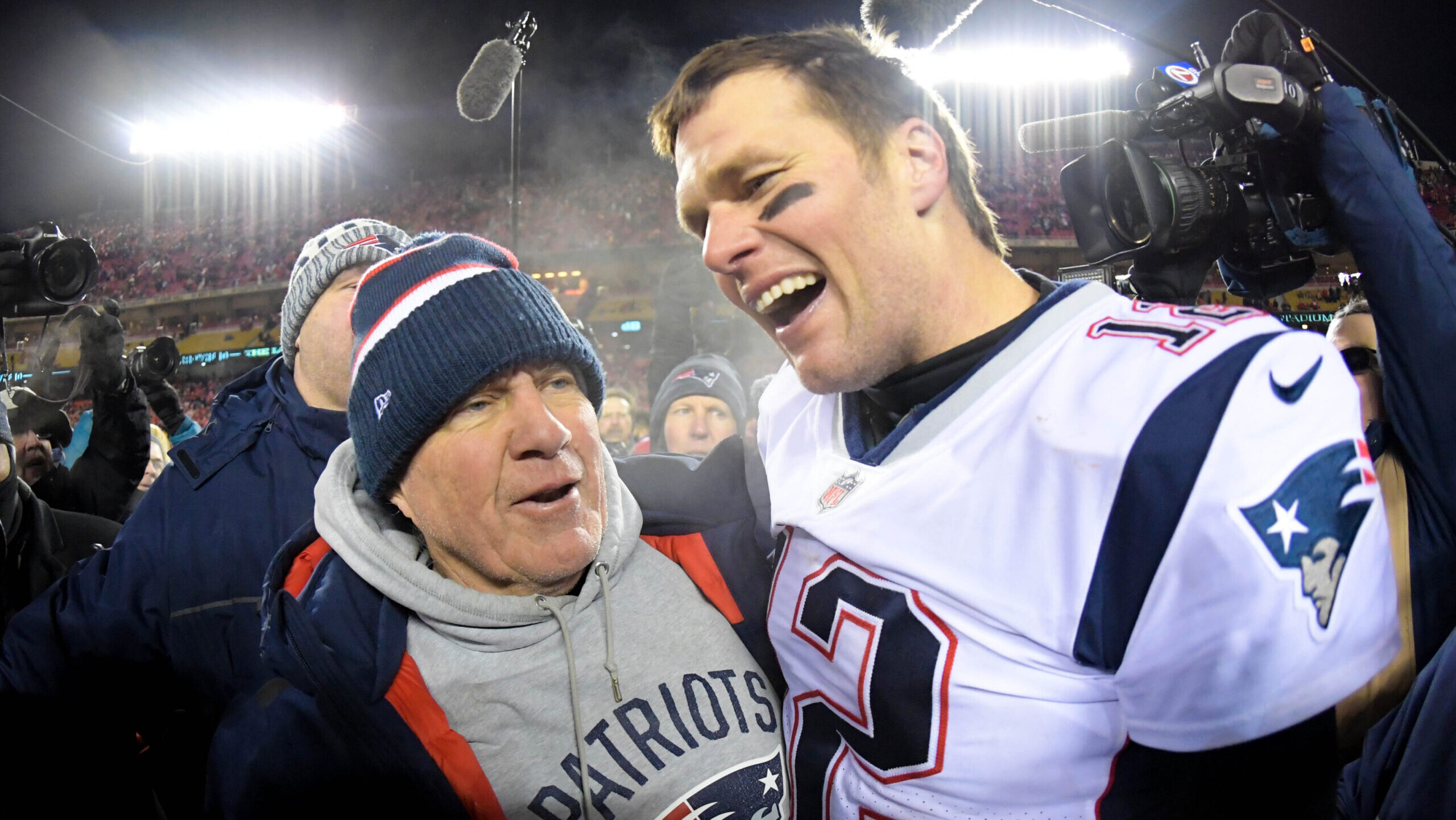 Tom Brady reacts to Bill Belichick taking North Carolina head coaching job