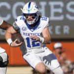 Brock Vandagriff scrambles.