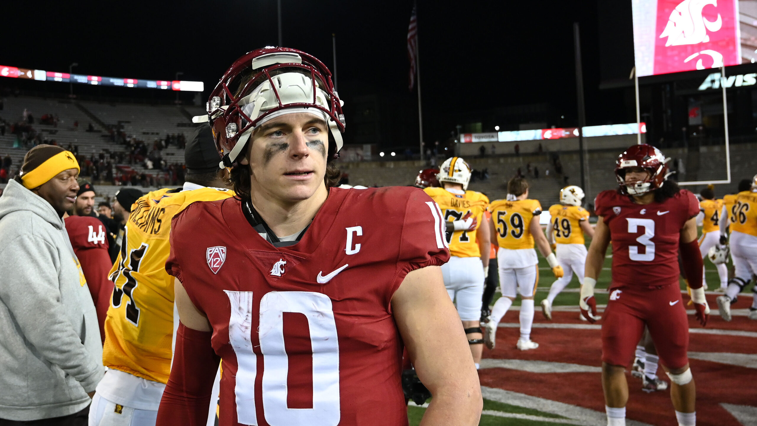 John Mateer, sought-after Washington State transfer QB, announces commitment to Oklahoma