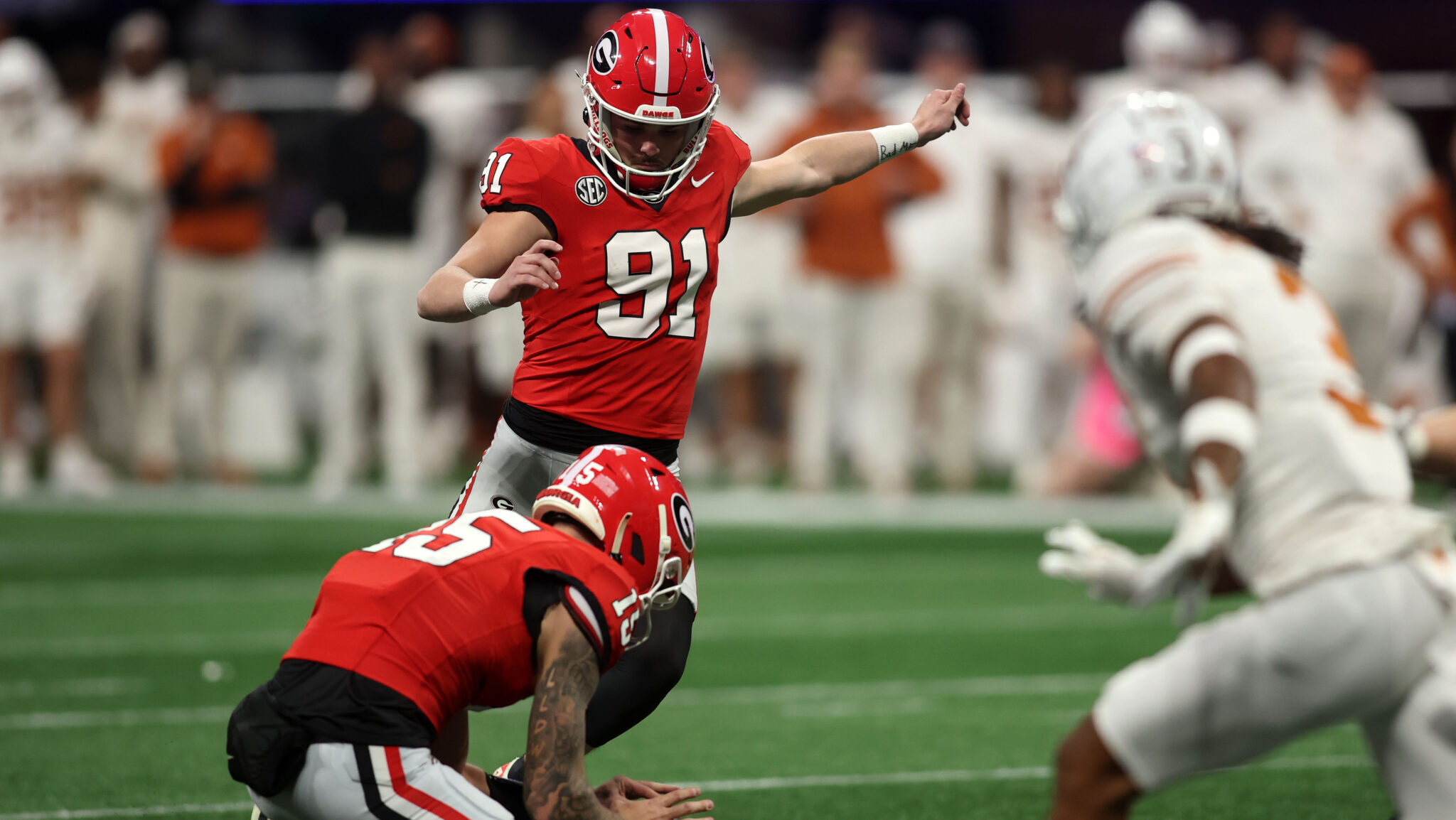 Georgia kicker Peyton Woodring announces plans for 2026 season