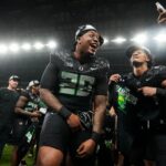 Oregon celebrates a Big Ten championship.