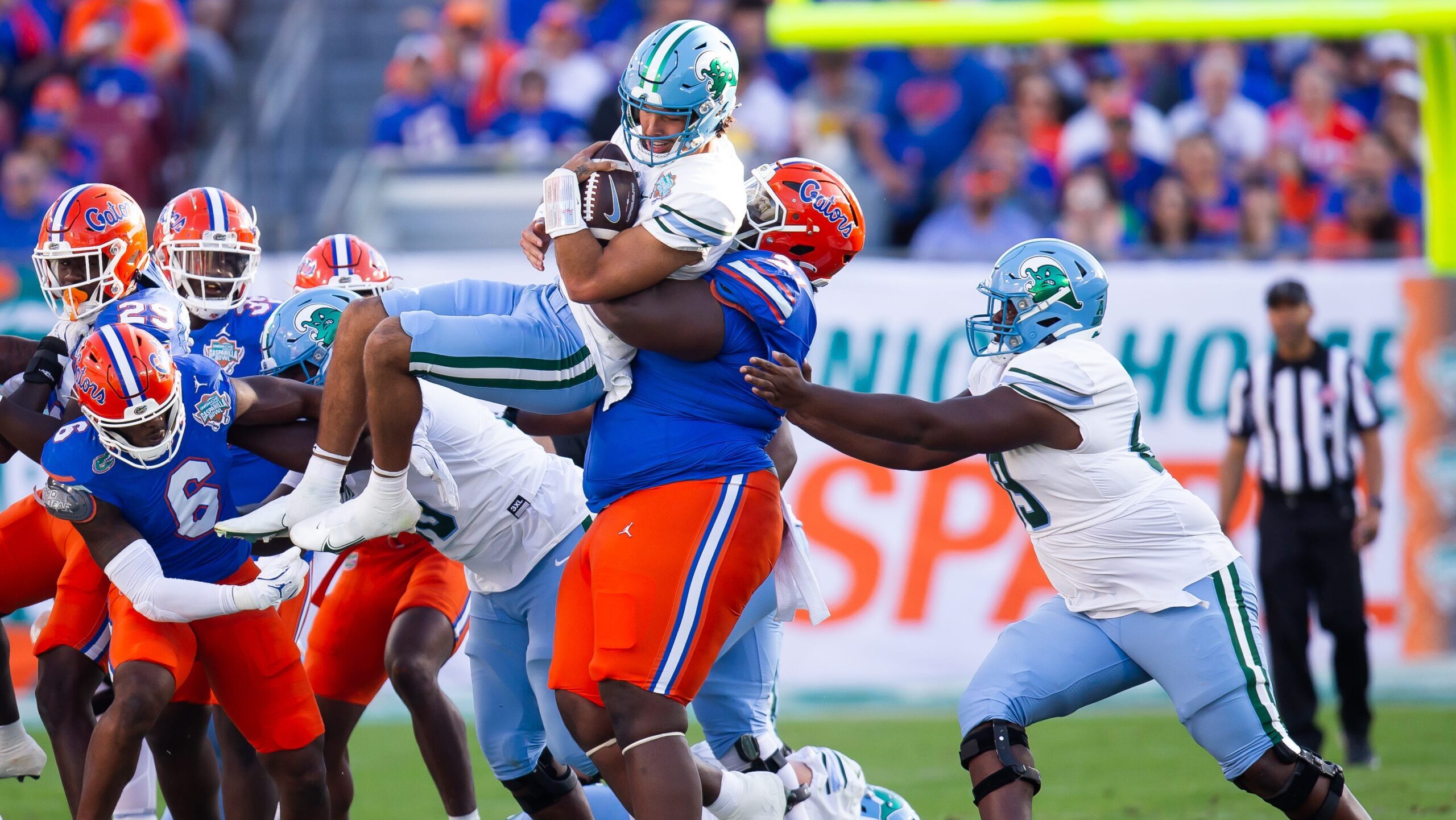 Florida DL Desmond Watson hilariously describes first career carry in Gasparilla Bowl