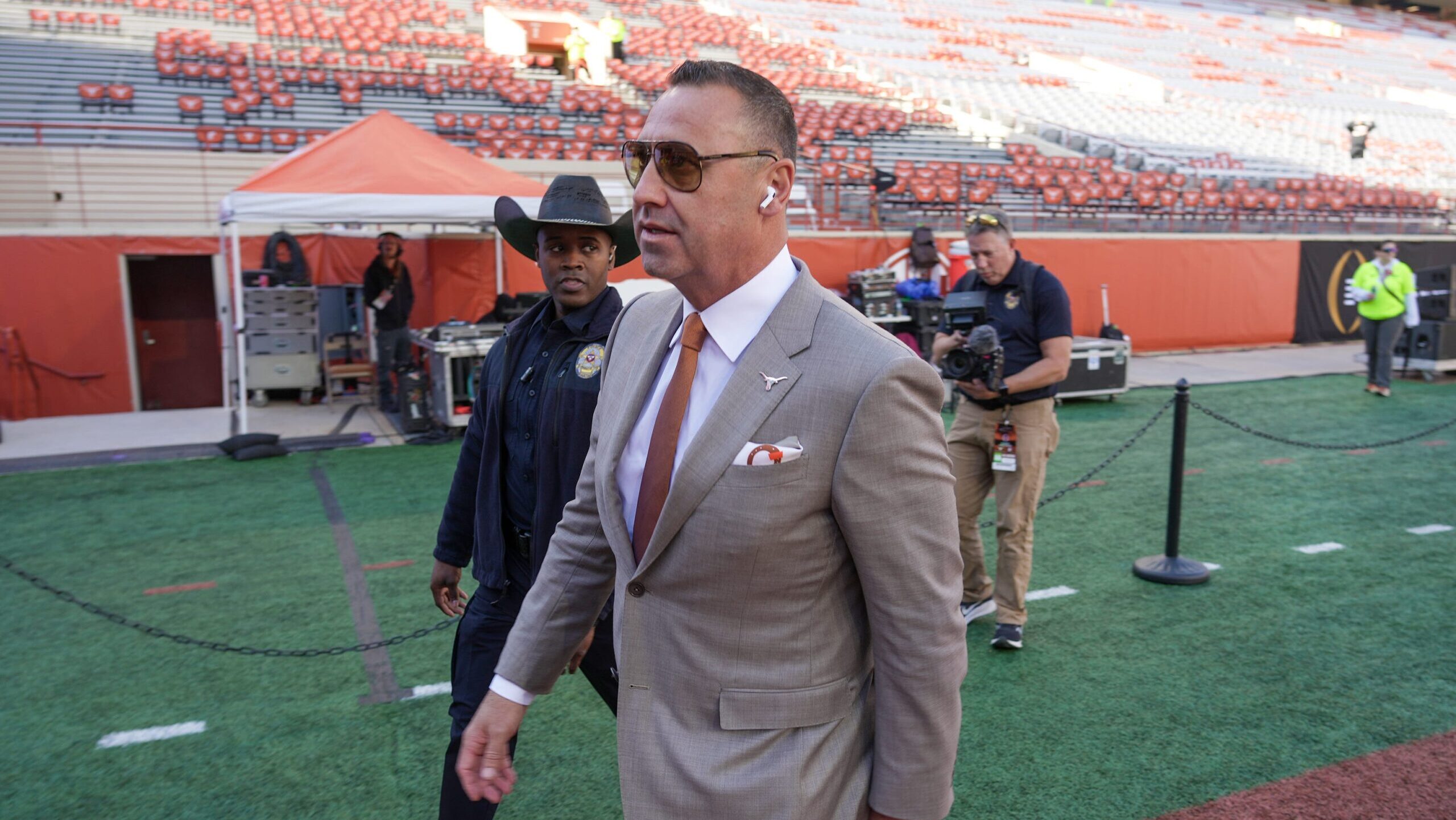 Steve Sarkisian reacts to Texas punching CFP win over Clemson
