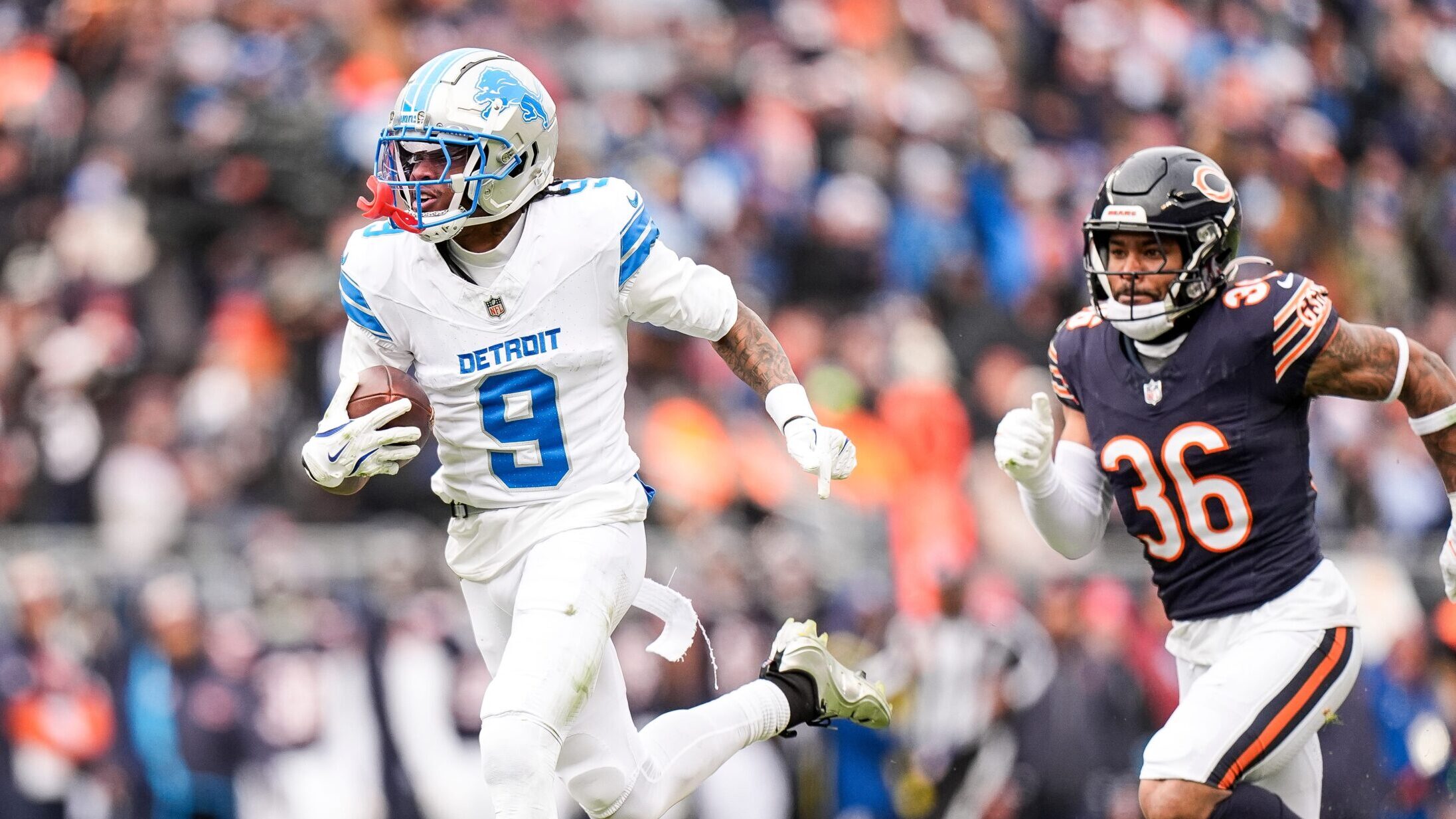 Former Alabama WR Jameson Williams rips off electric 82-yard TD vs. Bears