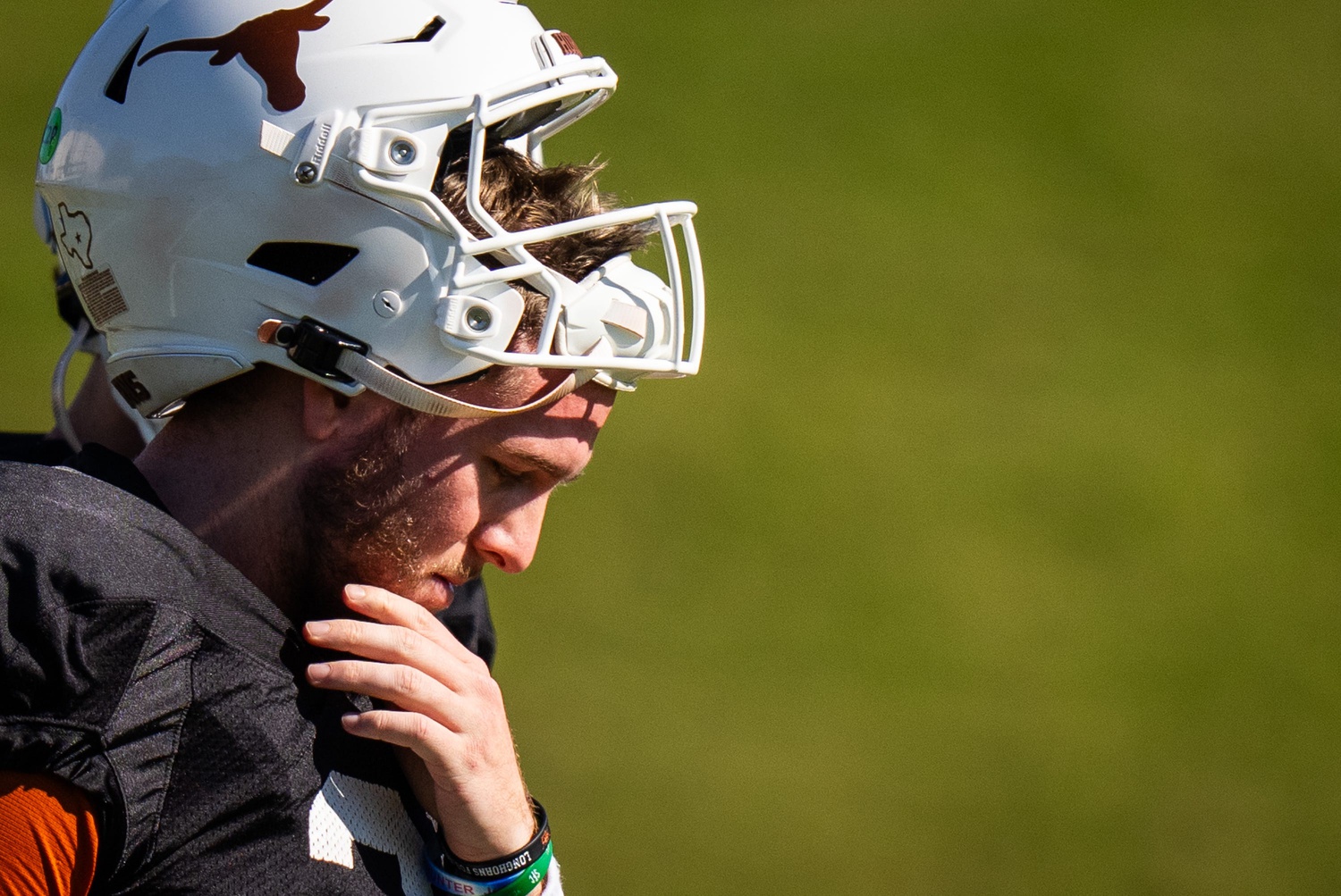 Quinn Ewers blasted by former teammate over reported $6 million NIL offer: ‘wasting yall money’