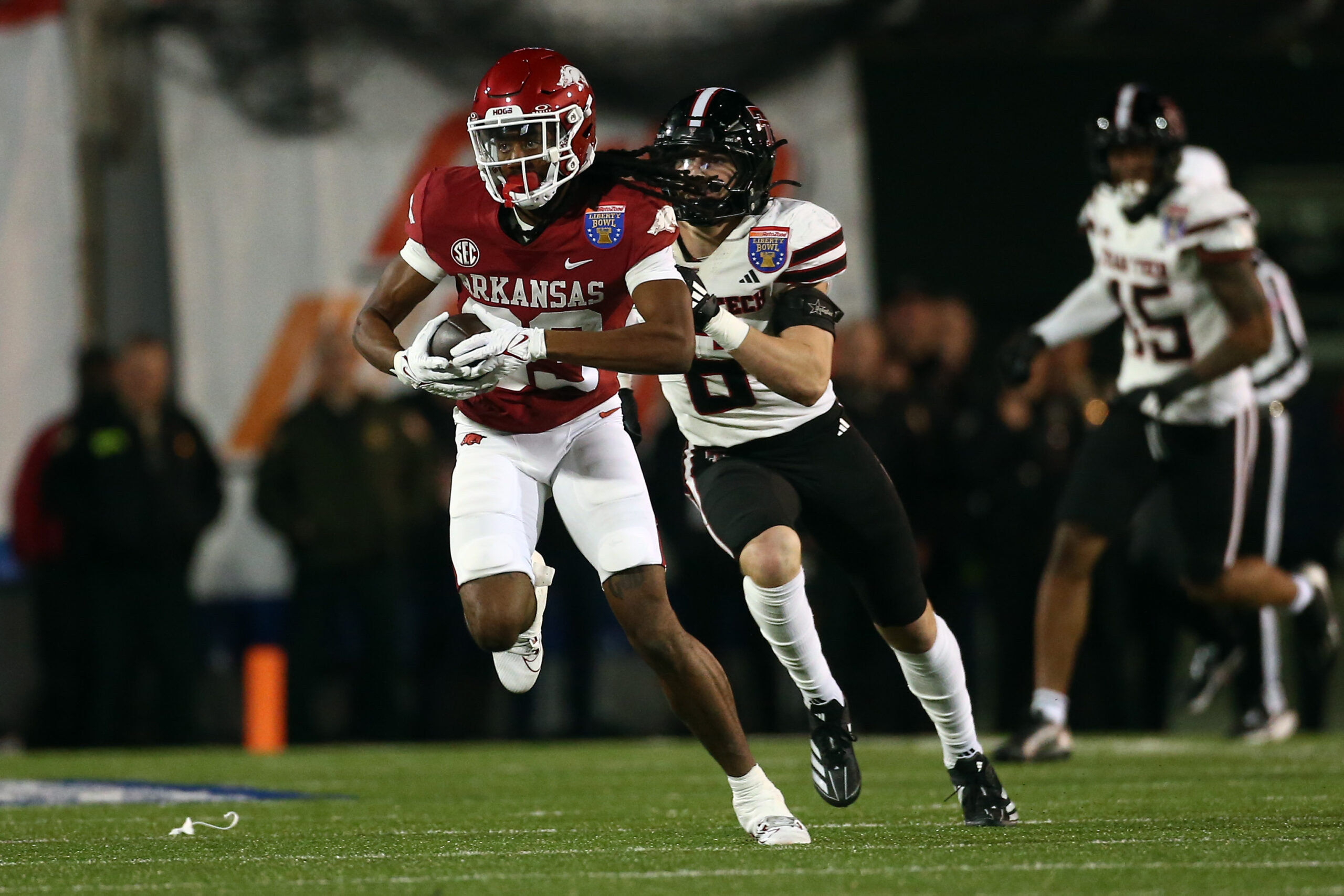 Arkansas reportedly losing freshman WR Dazmin James to transfer portal