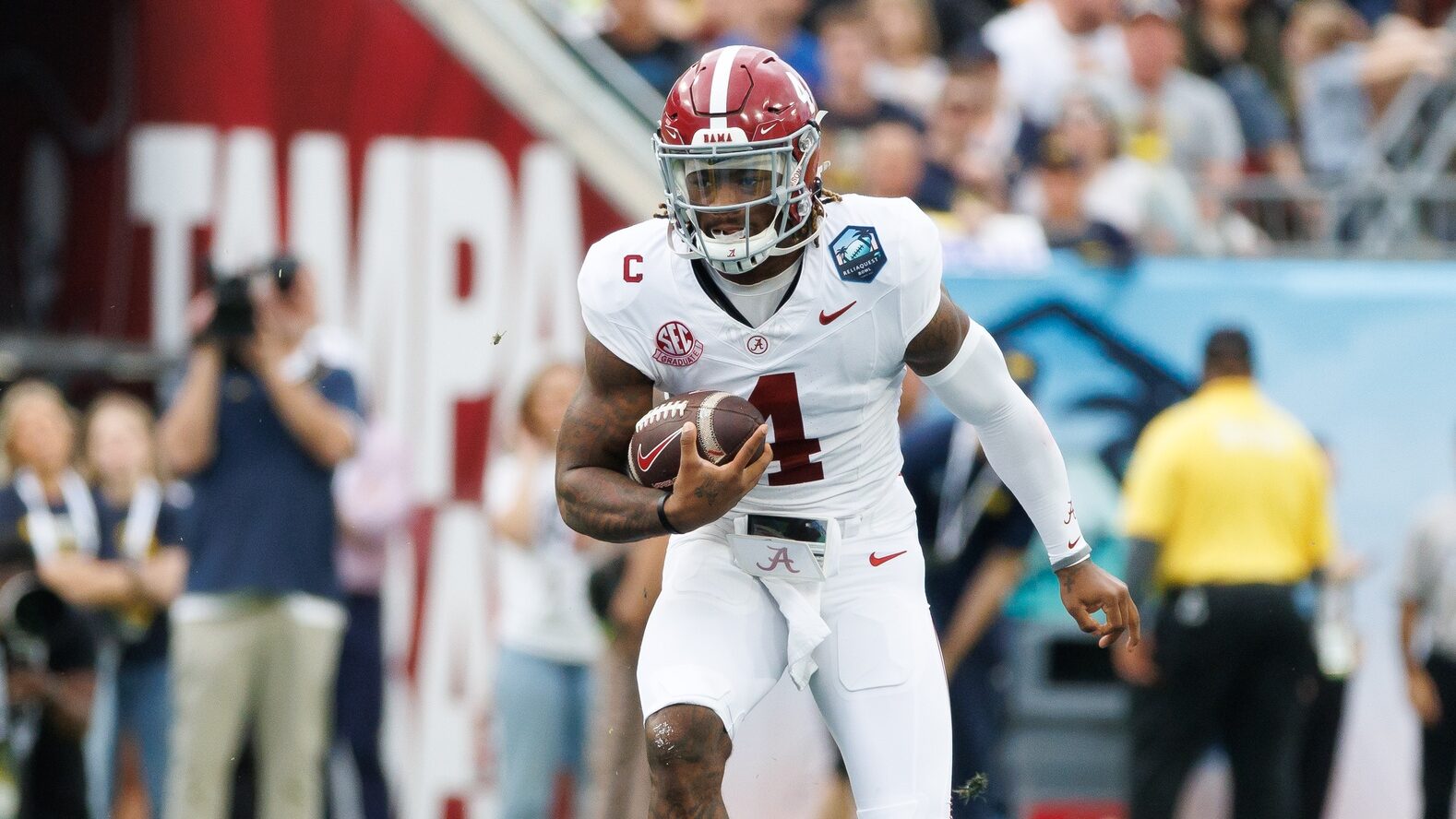Jalen Milroe eviscerated over nightmare first quarter in ReliaQuest Bowl