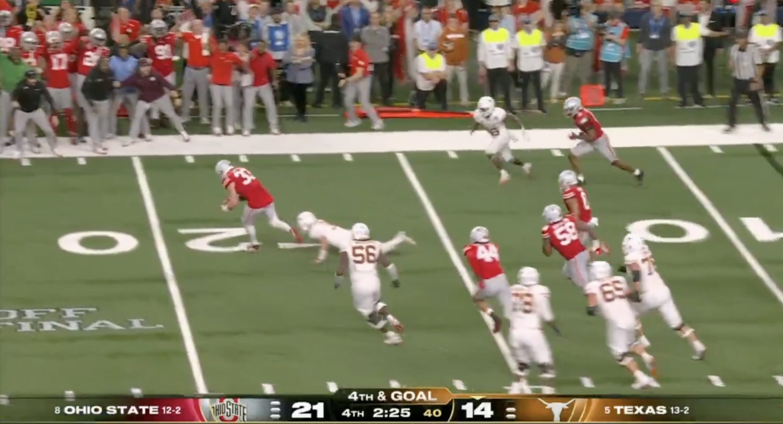 Jack Sawyer clinches Cotton Bowl with strip-sack TD of former roommate Quinn Ewers