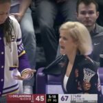 Kim Mulkey and Seimone Augustus during a game.