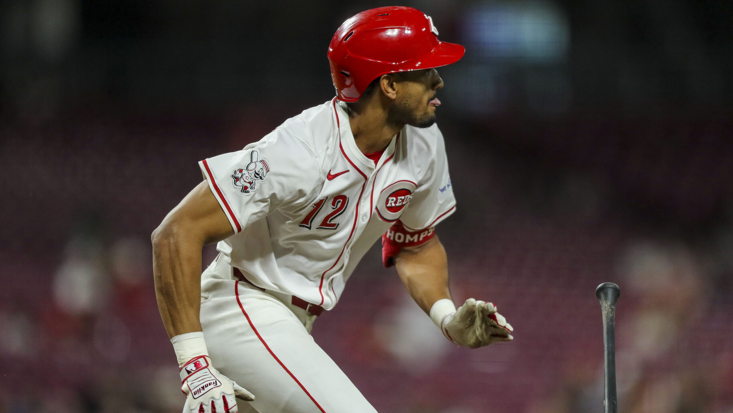 Former MLB player to join college football program as a walk-on