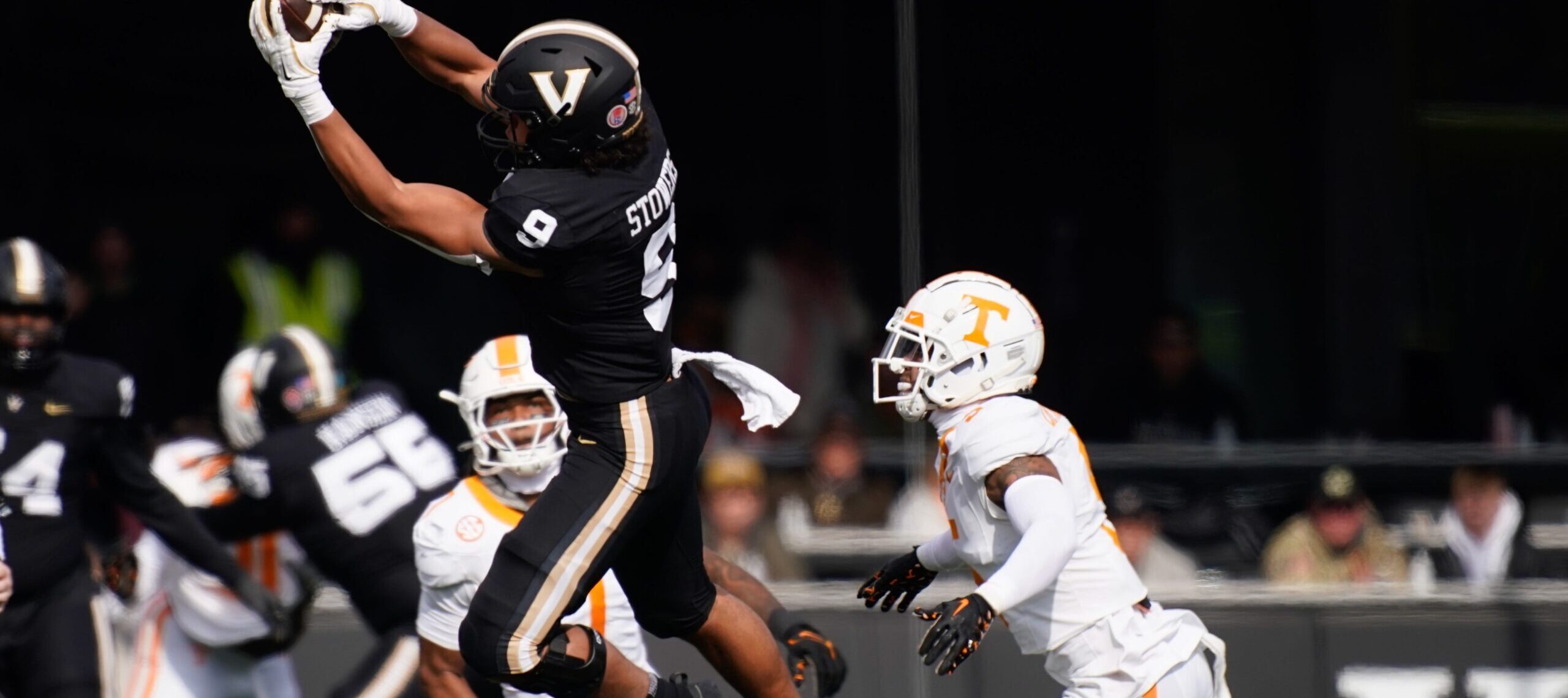Christian Harrison, former Tennessee S, signs with Cincinnati
