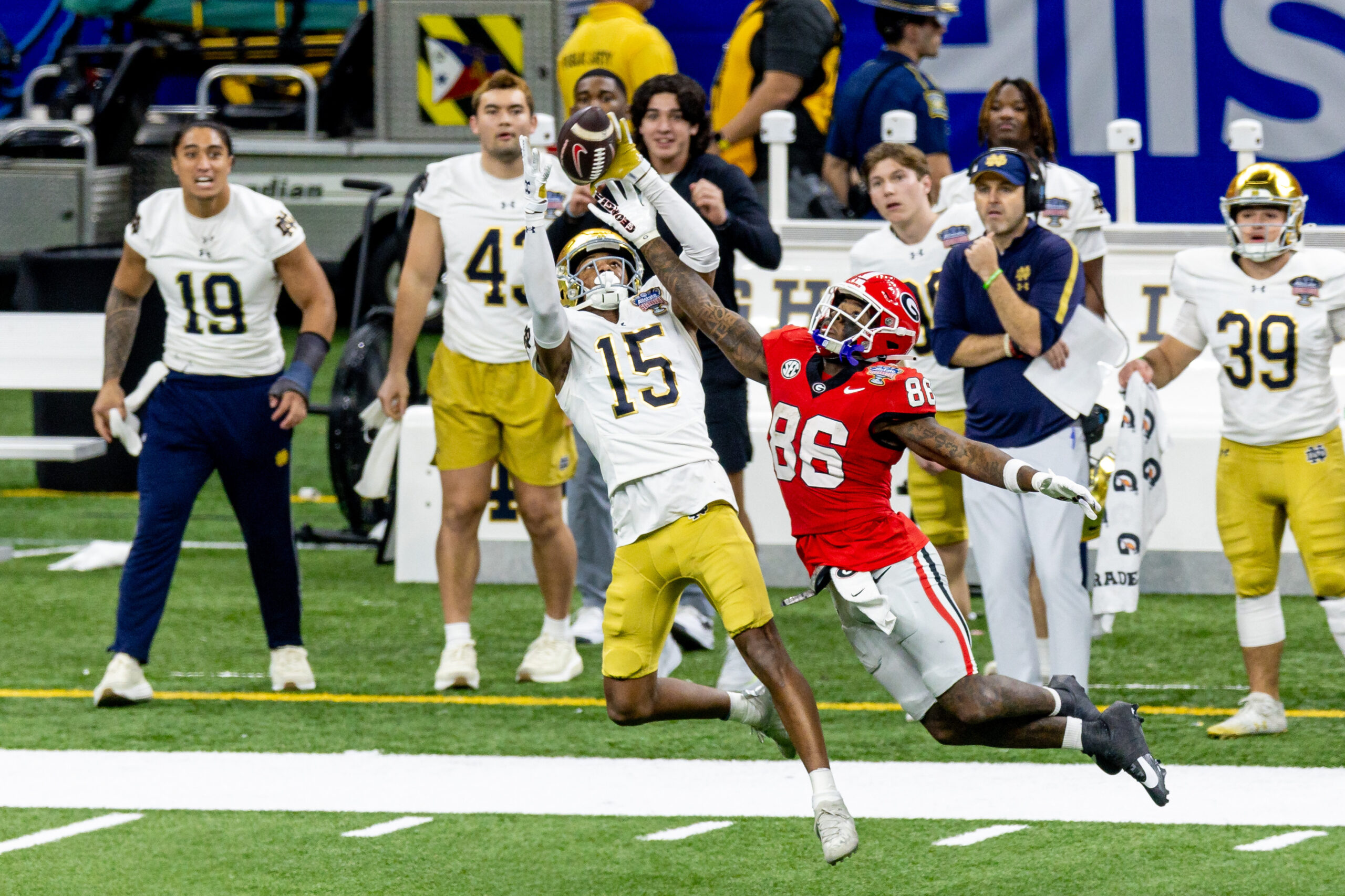 Leonard Moore captures national defensive Freshman of the Year award
