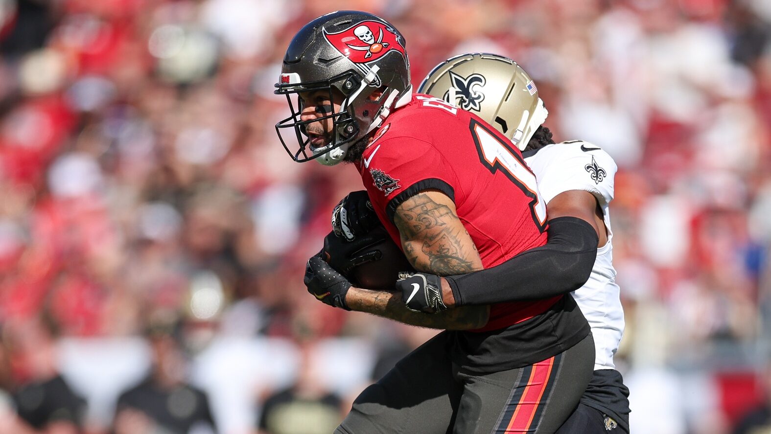Mike Evans clears exclusive NFL milestone in Week 17