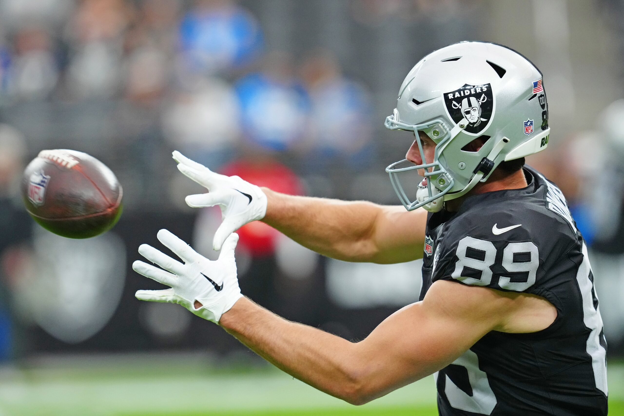 Brock Bowers makes NFL history in season finale for Las Vegas Raiders